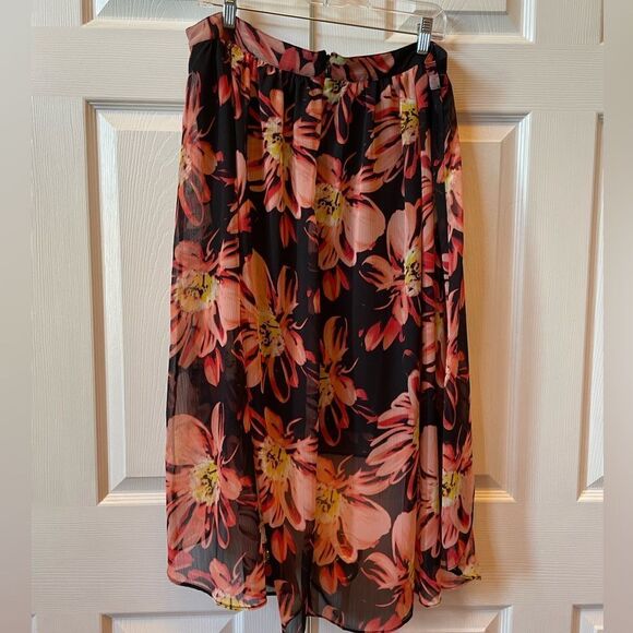 BLACK HIBISCUS CREPE FULLY LINED HIGH LOW SKIRT BY WORTHINGTON SIZE 14 - Picture 2 of 7